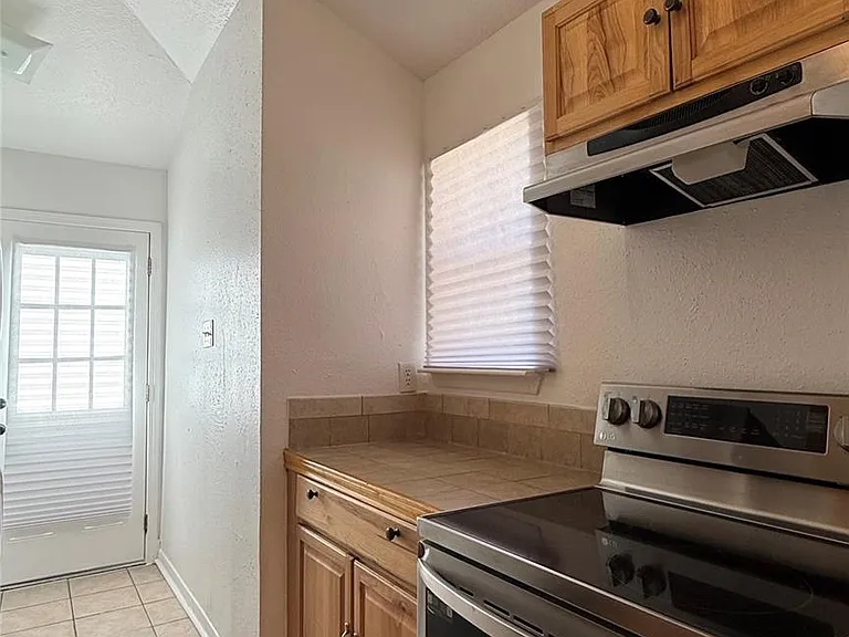 12707 Marble Dr — Photo 13