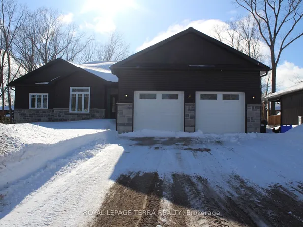 30 Bellehumeur Rd, Tiny, ON L9M 0J1