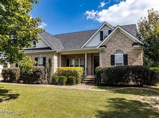 222 Maddux Dr, Pikeville, NC 27863