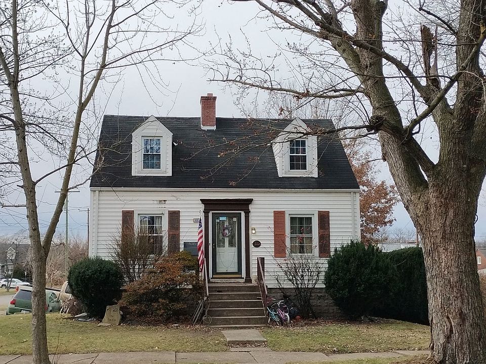 1st image of 636 Welty St