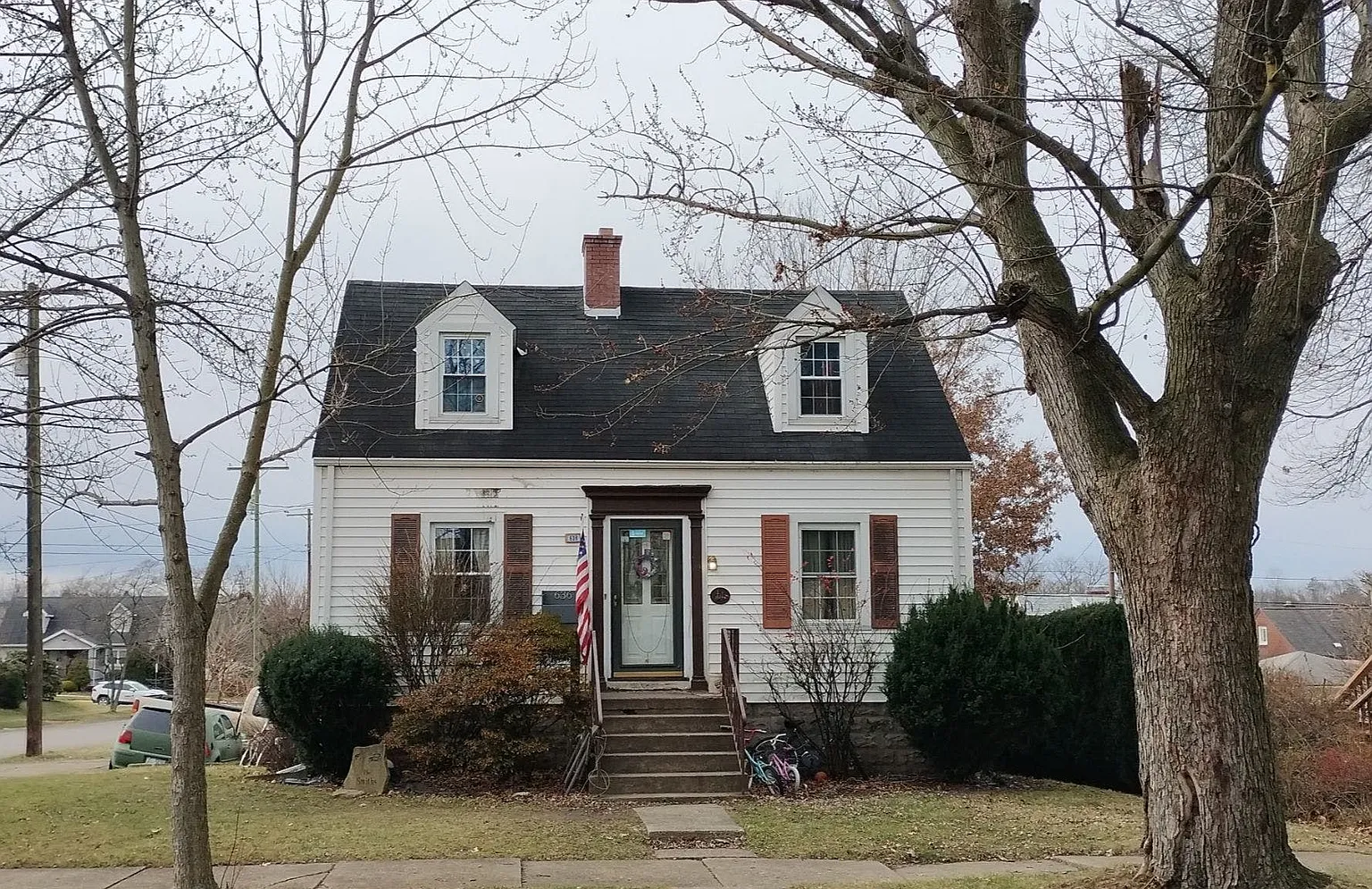 636 Welty St photo 1