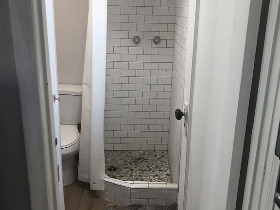 4th image of 200 W White St