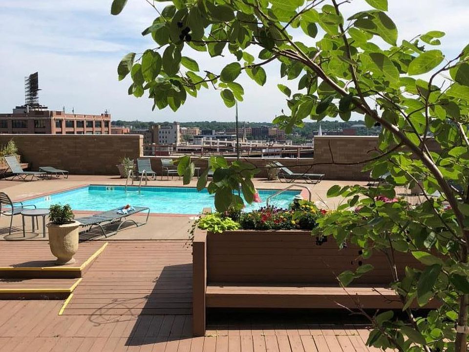 1st image of 66 9th St Unit 2706