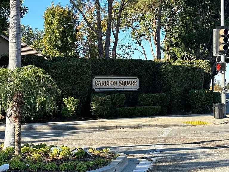 Beautiful sought after Carlton Square Gated Community