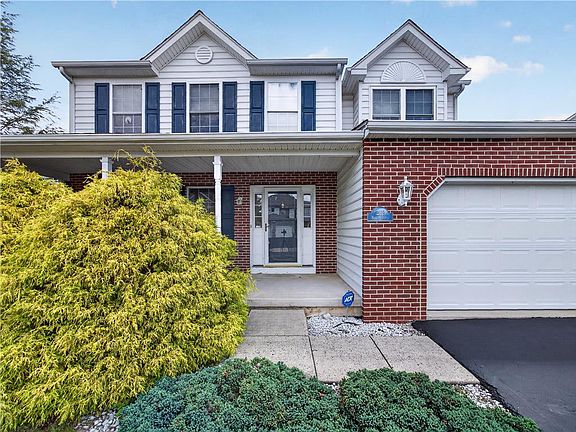 3rd image of 2119 Barley Dr