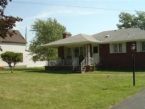 61 Taft Ave, Lancaster, NY 14086