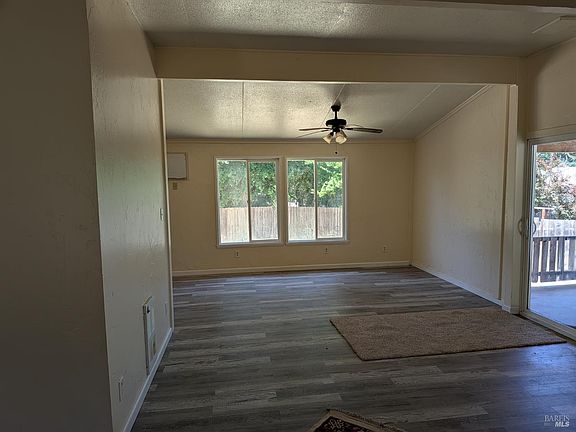 3rd image of 4041 Kensington Way