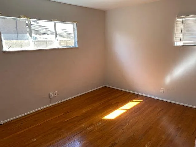 6604 Franklin Ave — Photo 15