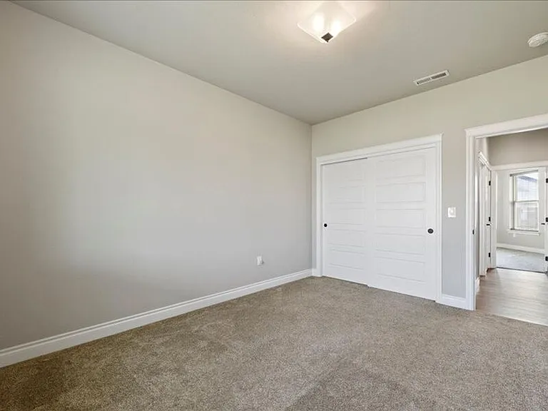 1615 Palermo Ave — Photo 8
