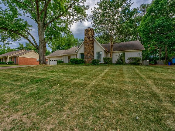 2nd image of 8029 Cross Village Dr