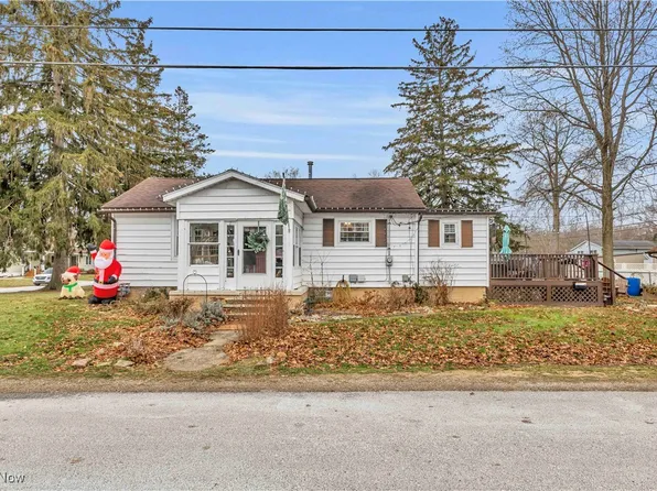 226 Sunset Rd, Avon Lake, OH 44012