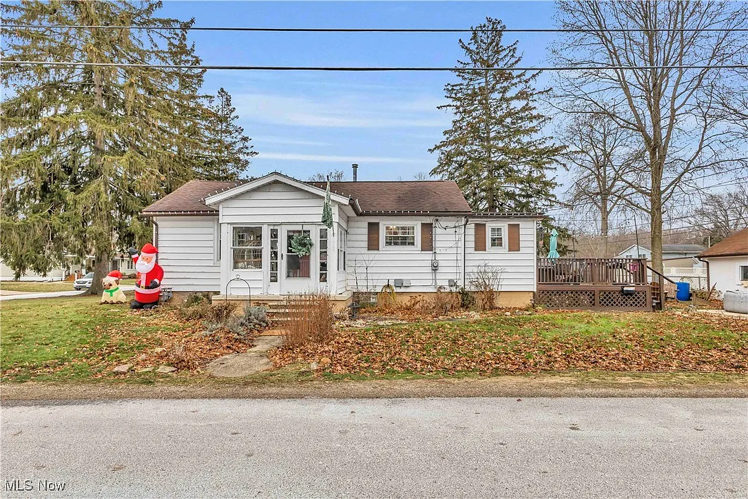 226 Sunset Rd photo 1