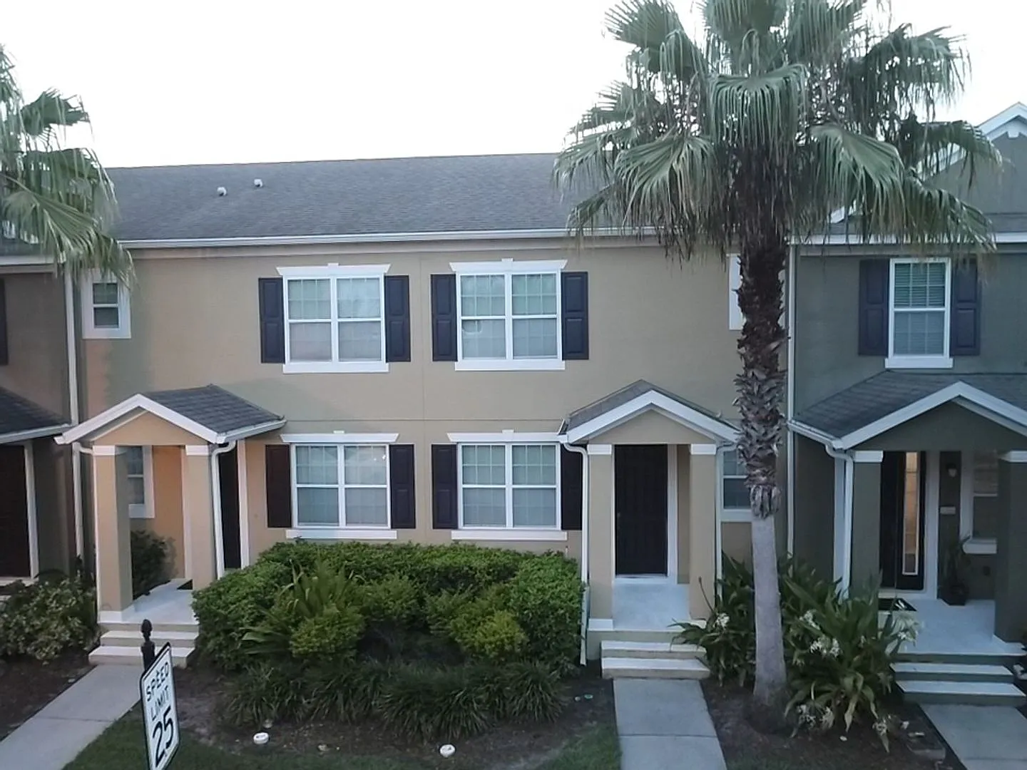 Beautiful Lake Nona Townhome — Photo 1
