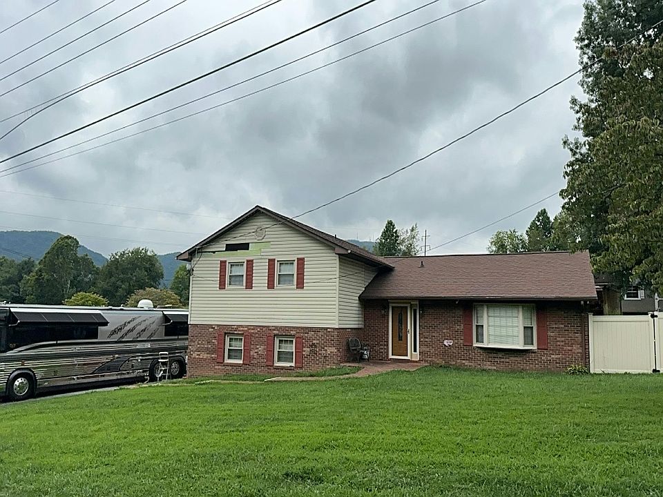 1st image of 1306 Amber Dr
