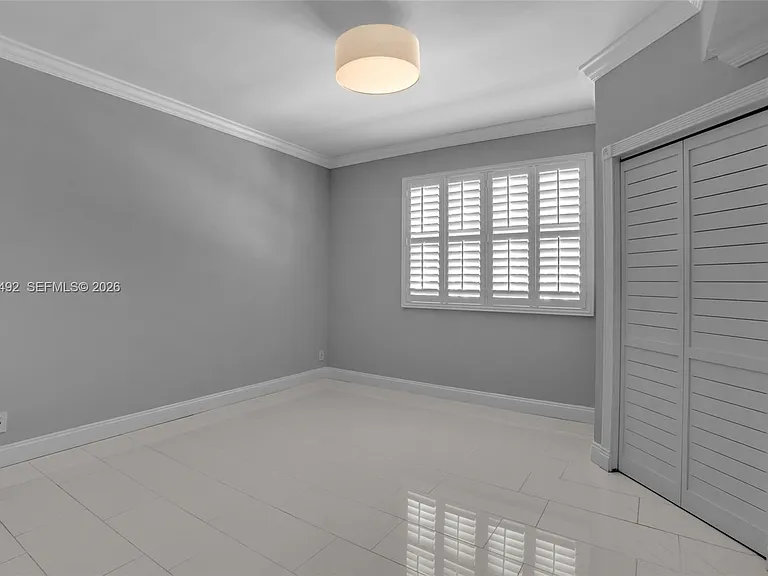 1231 Sorrento Dr #1231 — Photo 6
