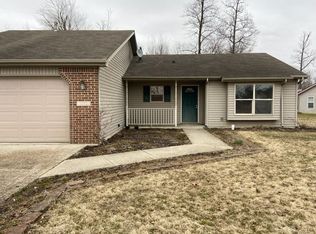 1202 Hideaway Dr, Auburn, IN 46706