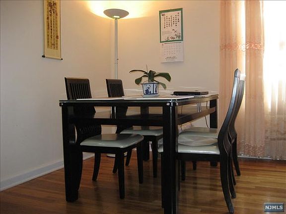 3rd image of 2320 Linwood Ave #5G-205G