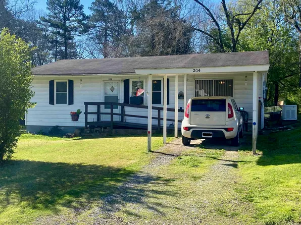 204 Lake Ouachita St, Mount Ida, AR 71957