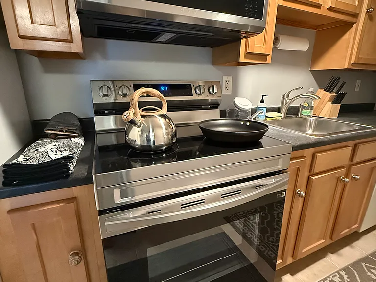 239 Kelton St #14 — Photo 11