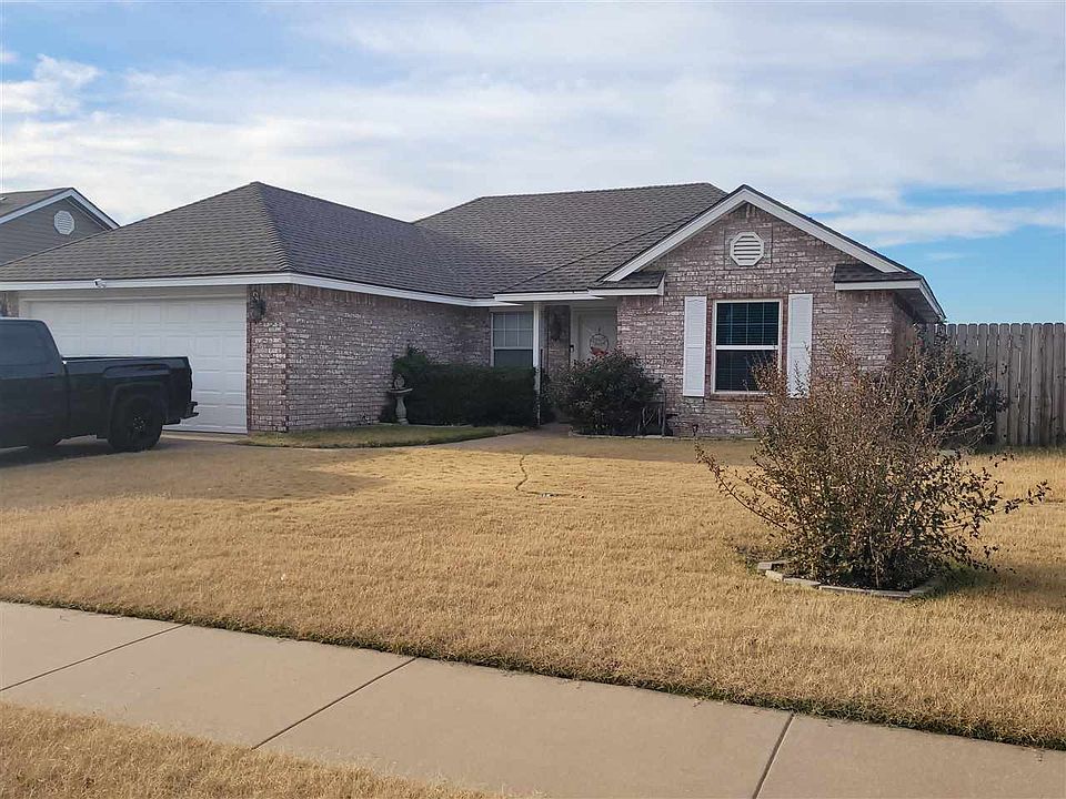 2nd image of 4405 SW Parkway Dr