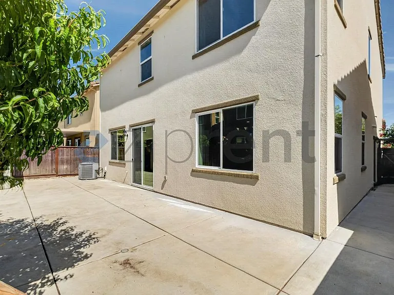 1416 Passion Ln — Photo 34