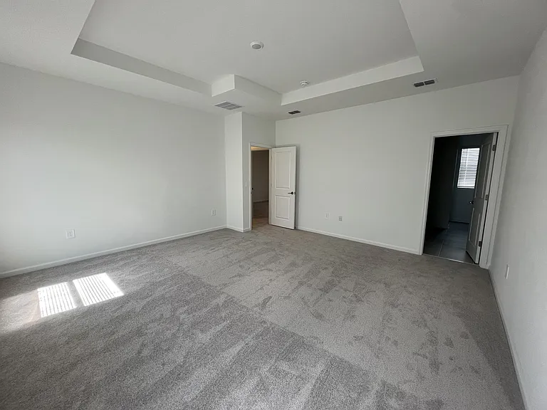 5653 Fiona Ln — Photo 32