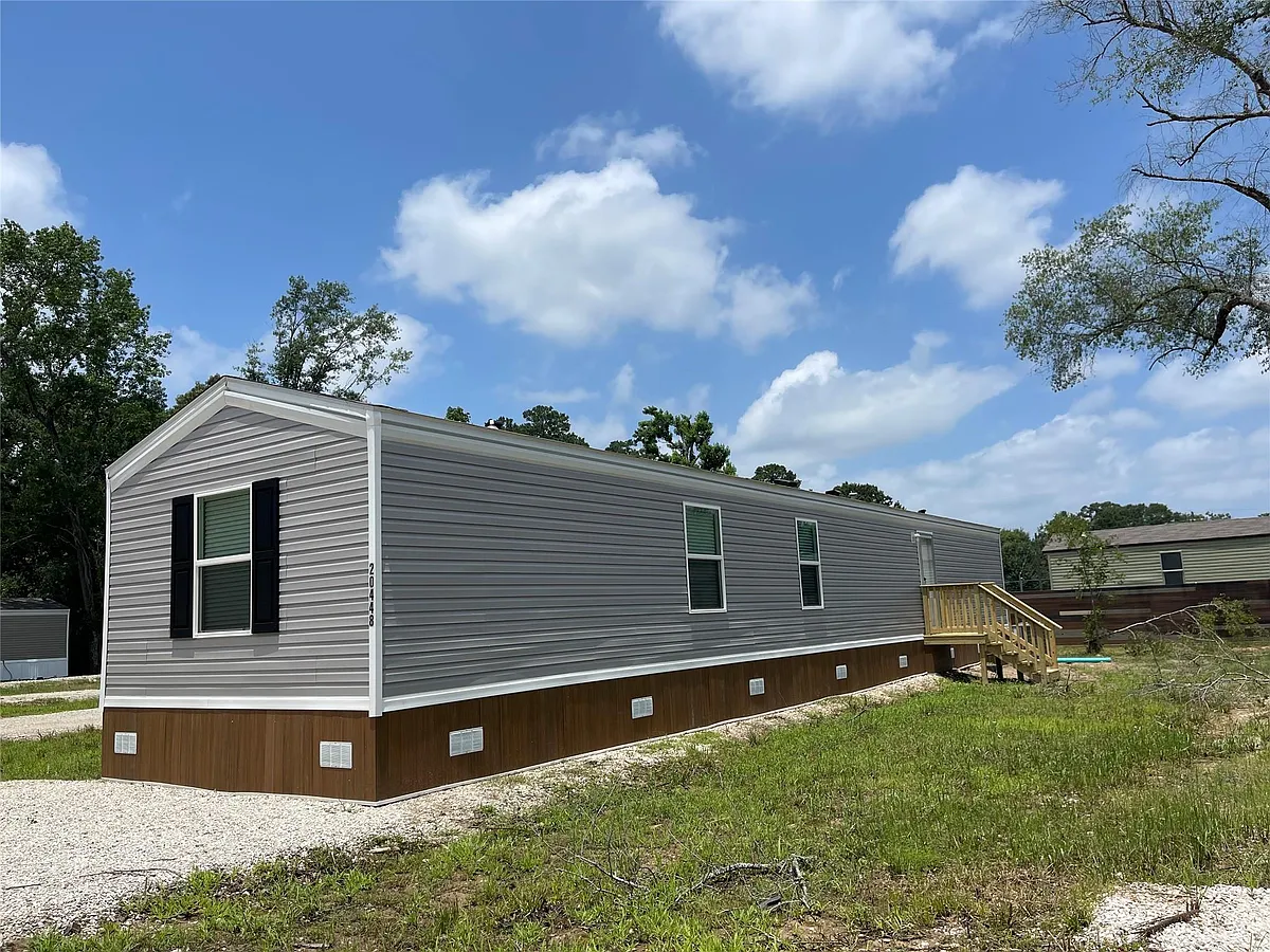 Building Photo - 20470 Vick Dr #20448
