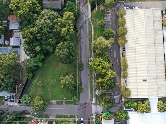 3rd image of 1700 Burlington Ave N