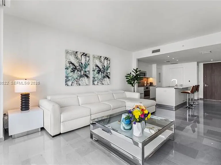 68 SE 6th St #CU-2306 — Photo 12