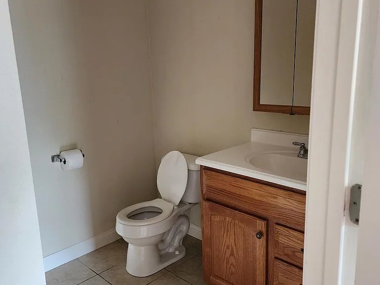104 Parks St #402 — Photo 8