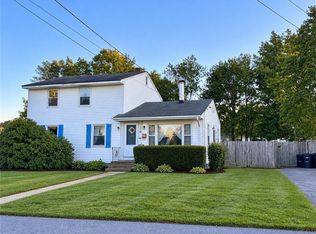 22 Lorraine Ave, Coventry, RI 02816
