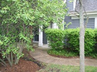 850 Spring Creek Ct UNIT 88-2, Elk Grove Village, IL 60007