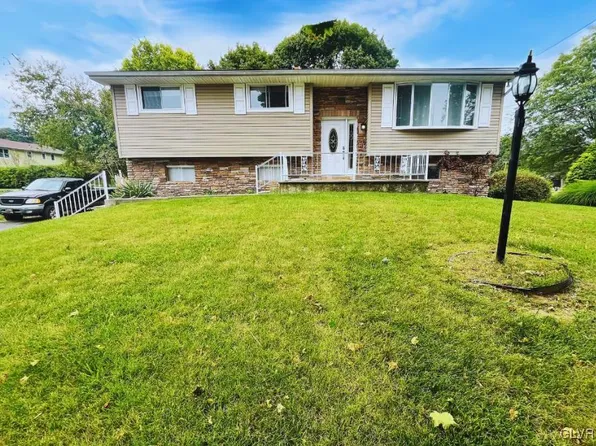 926 Johnston Dr, Bethlehem, PA 18017