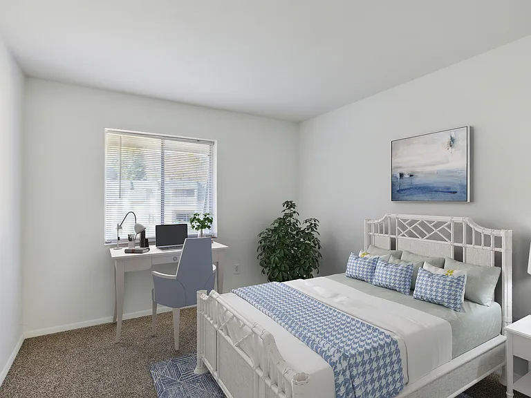 Fairway Club Apartments — Photo 67
