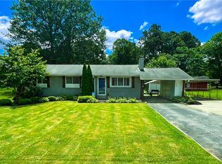 102 Dianne Ave, Simpsonville, SC 29681