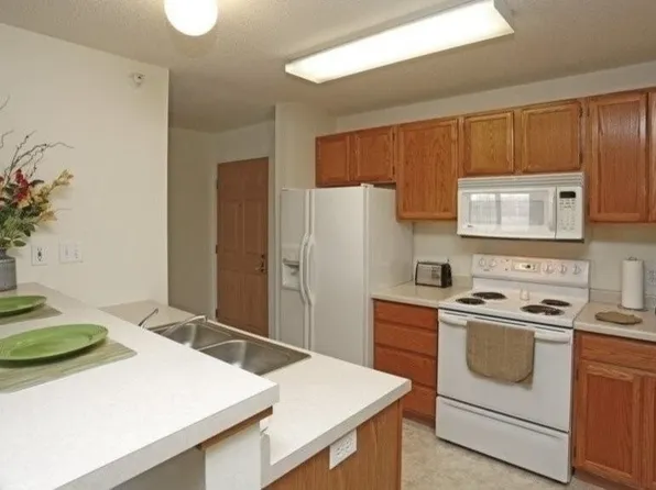 Crown Apartments