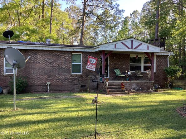 11824 Ormond Rd, Moss Point, MS 39562
