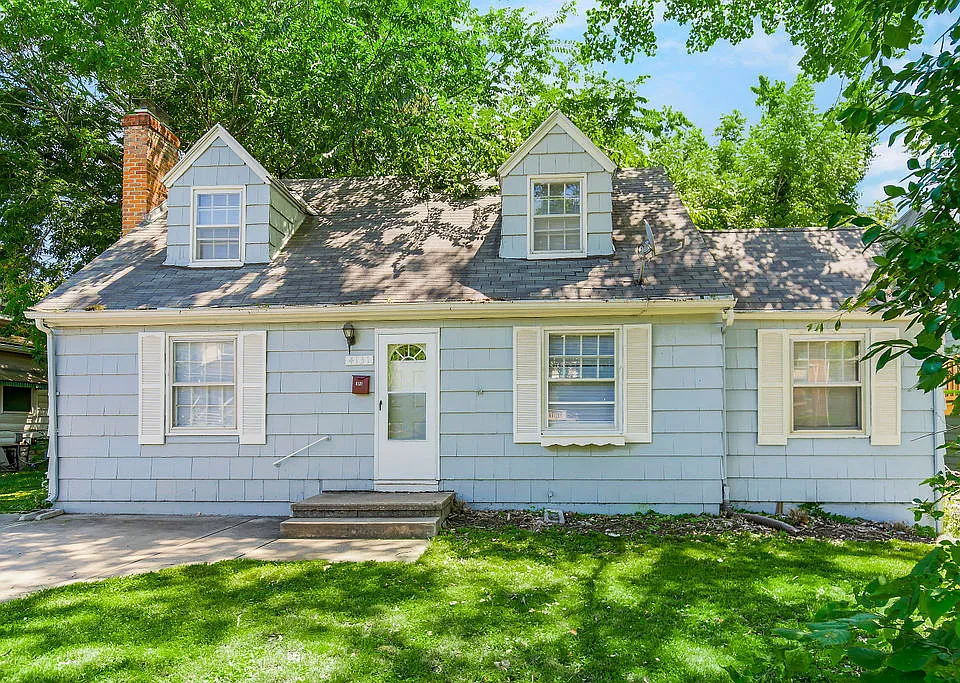 4131 Eaton St