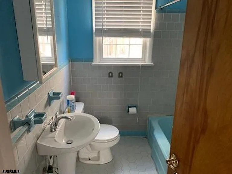 112 N Washington Ave #1 — Photo 15