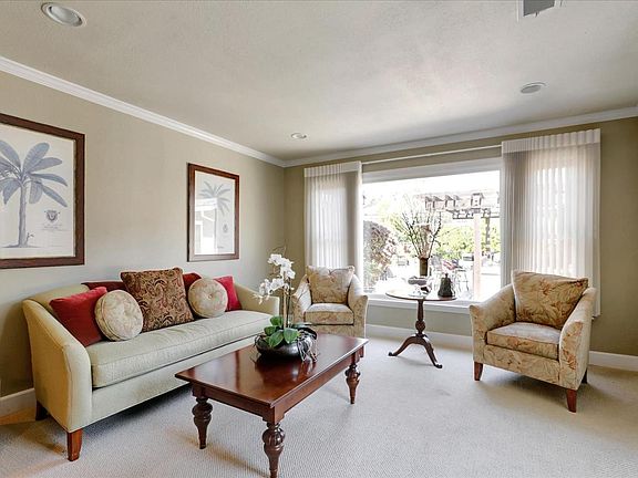 4th image of 1532 Carmel Dr