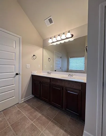 921 Prather Ct — Photo 39