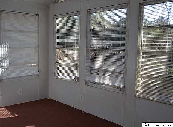 5th image of 97 Prince Charles Dr