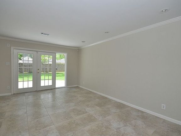 2nd image of 5815 Cerritos Dr