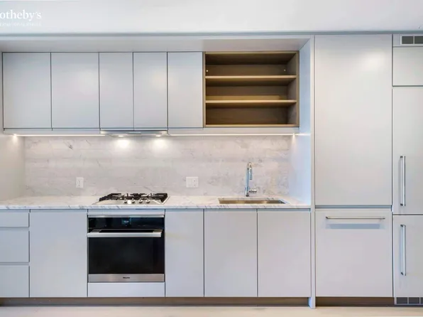 550 Vanderbilt Avenue image 3 of 15
