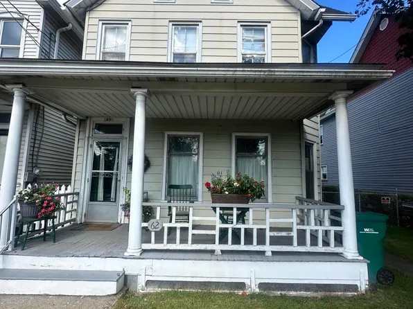 62 Brown St, East Stroudsburg, PA 18301