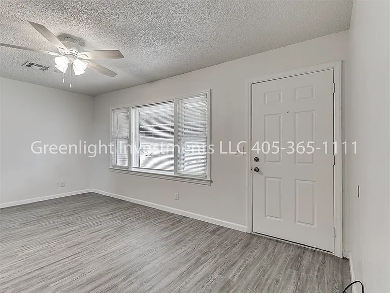 1509 Oelke Dr — Photo 29
