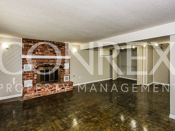 5th image of 517 NE Grant Dr