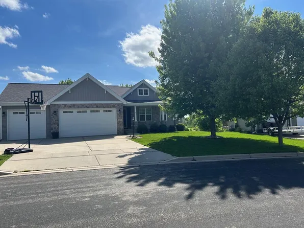829 Shooting Star Circle, Deforest, WI 53532