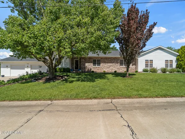 1930 Lake Dr, Fulton, MO 65251