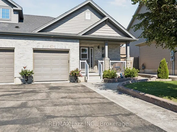 9 Trillium Way, Norfolk County, ON N3Y 0B8